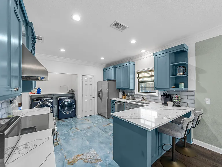3316 Inwood Rd — Photo 12