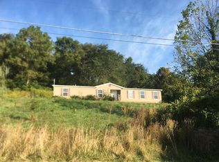 705 Beaver Run Rd SE, Hebron, OH 43025