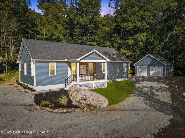 811 Snow Hill Rd, Cresco, PA 18326