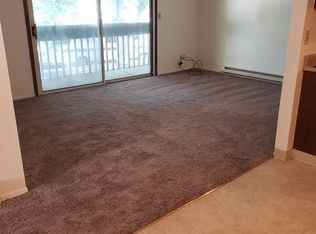 1609 16th St SW #4A, Jamestown, ND 58401