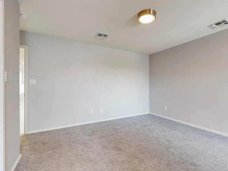 4547 Villa Loma Ln NE — Photo 19
