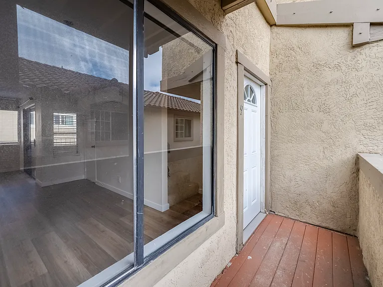 582 Arizona St — Photo 27