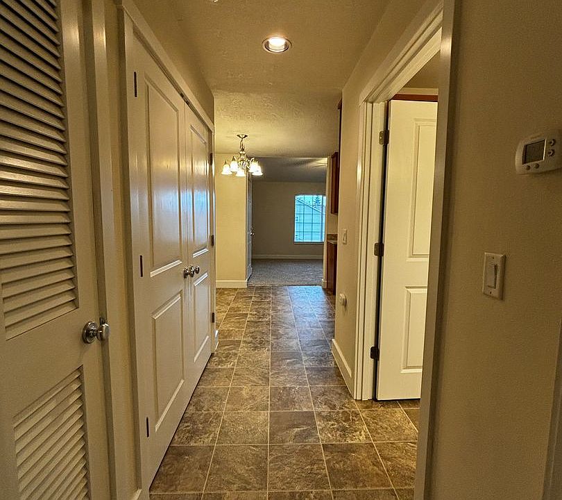 1st image of 102 Weldwood Dr #0