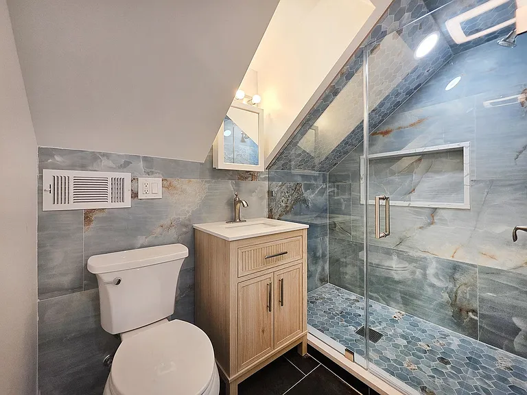 170 Sunset Ave — Photo 11