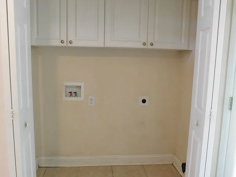 4204 Arbor Green Way — Photo 6
