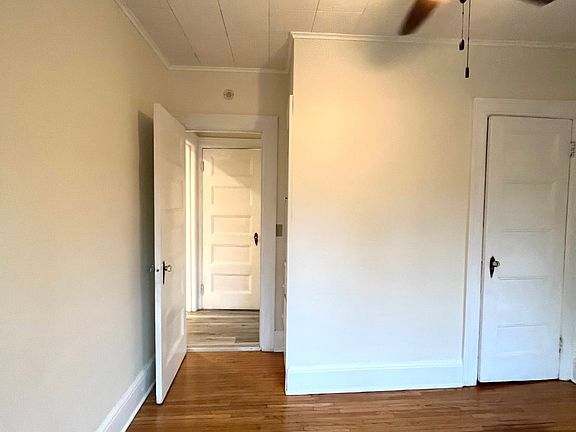 5th image of 210 Lancaster Ave