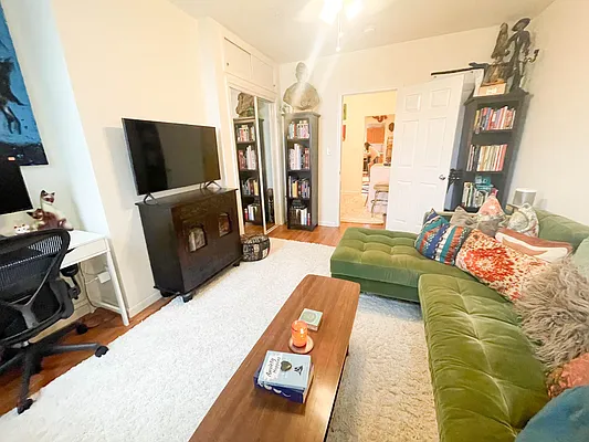 Rented by Ulas Real Estates Inc | media 1