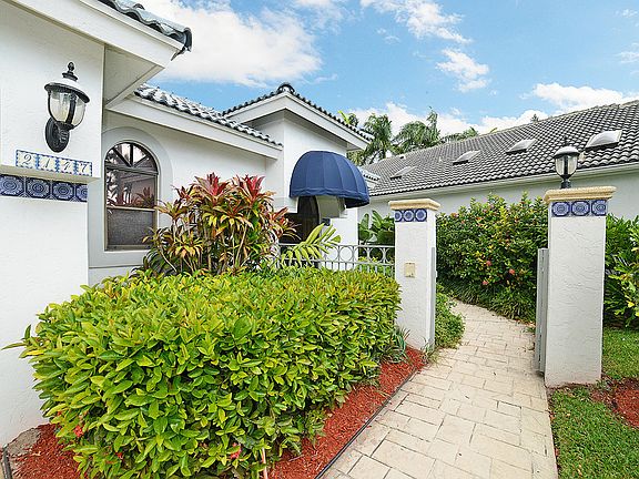 Home For Sale In Broken Sound Country Club