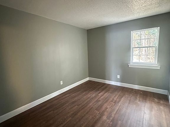 2nd image of 2815 Neuse Blvd #4
