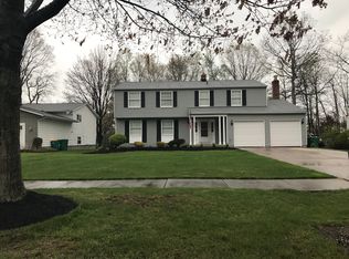 8039 Grovewood Dr, Mentor, OH 44060