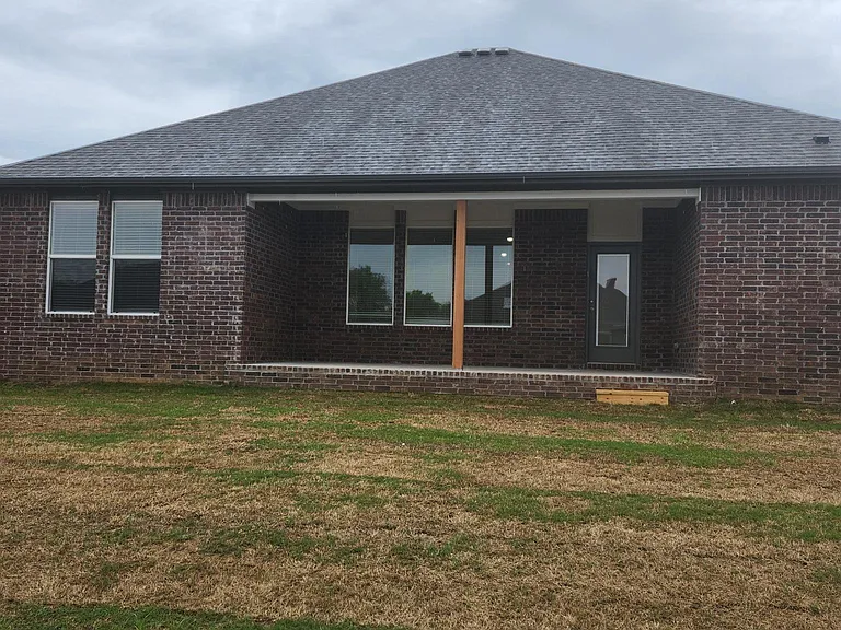 4008 Aryana Ave — Photo 2