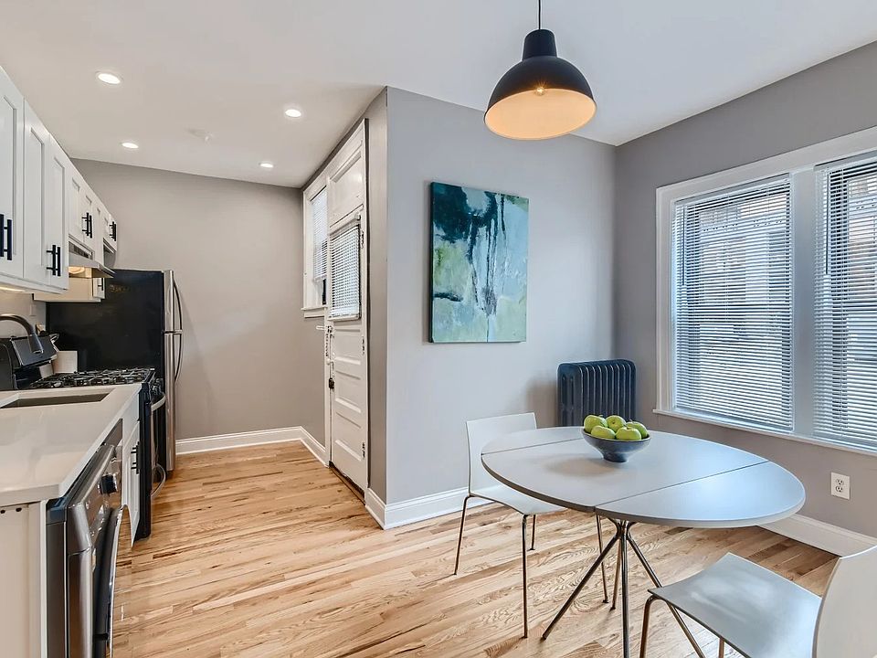 1st image of 622 W Stratford Pl #16409944