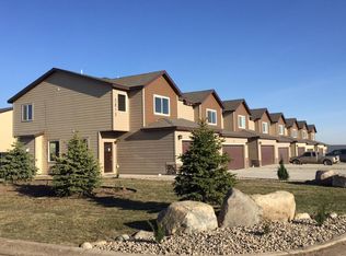 5807 Victoria Ave UNIT E, Williston, ND 58801