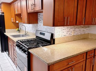 778 Wiliwili St, Honolulu, HI 96826