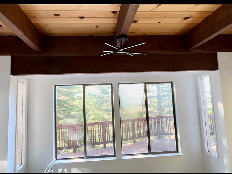 1588 Skyline Dr — Photo 9