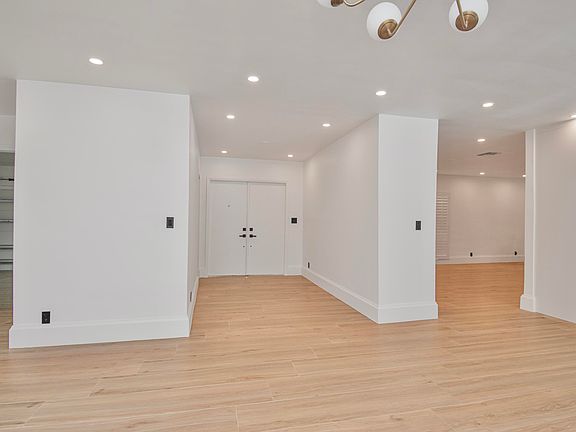 4th image of 6761 S Grande Drive