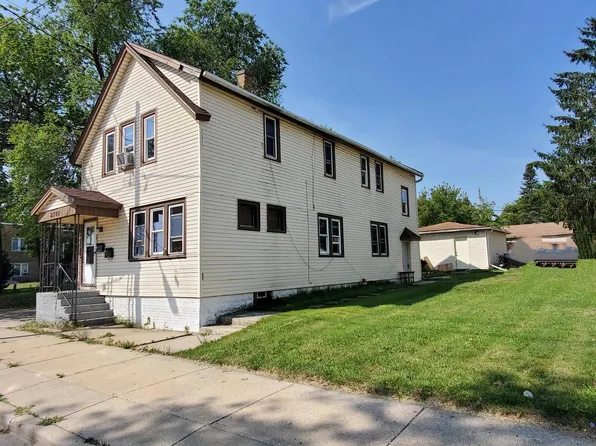 2308 12th AVENUE, South Milwaukee, WI 53172