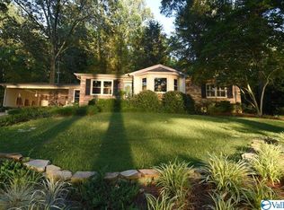 2109 Sunset Dr, Guntersville, AL 35976