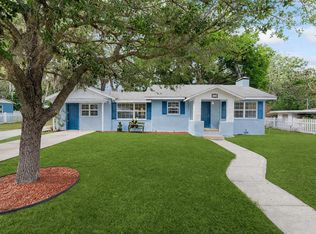 111 E Charlotte Ave, Eustis, FL 32726