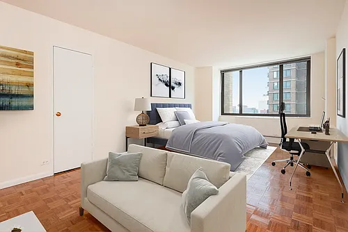 211 W 56th St Photo 1