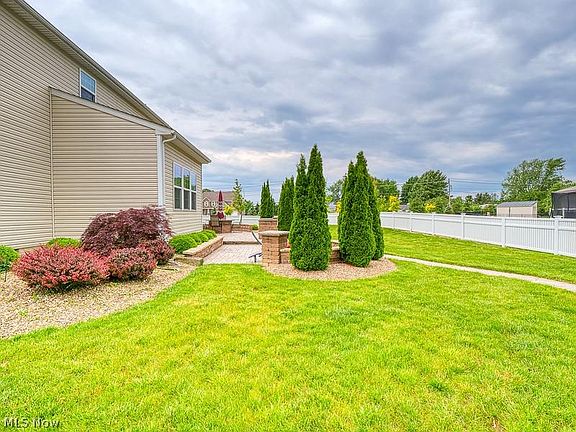 4th image of 39004 Meadowbrook Ct
