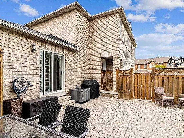 67 Denton Cir — Photo 30