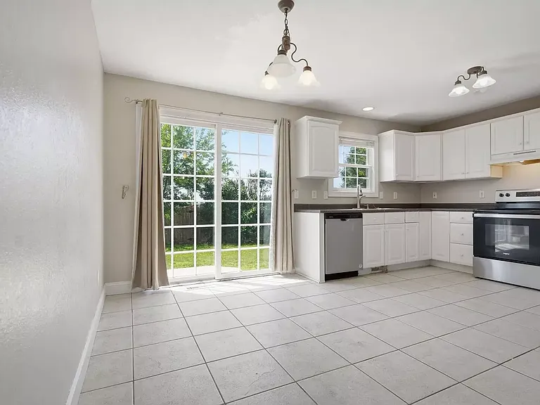 1831 Marina Dr — Photo 17