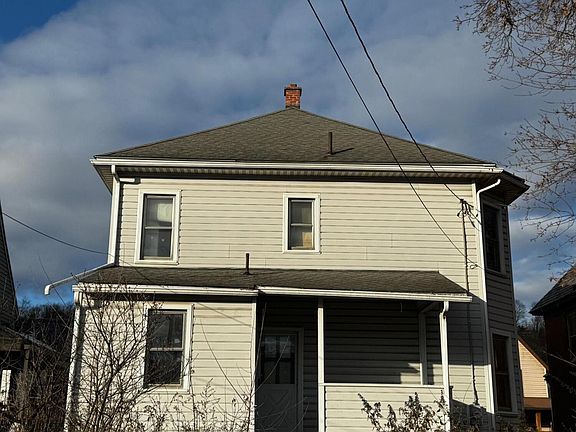4th image of 2227 W 4th St