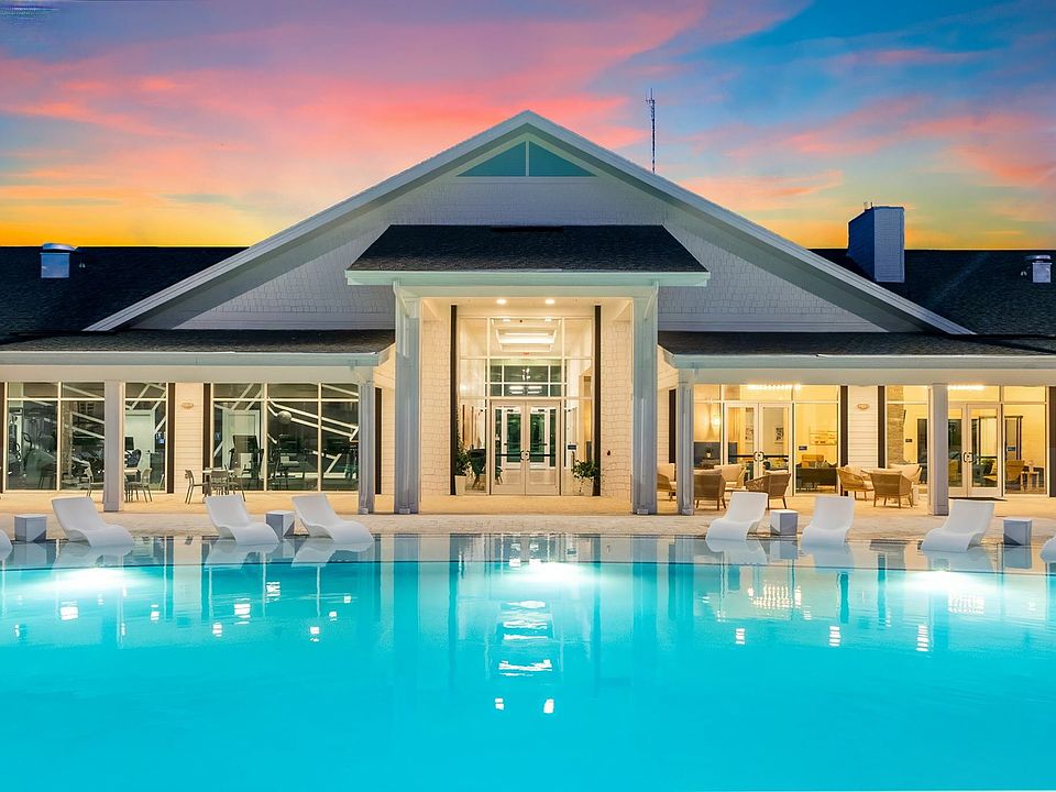 Clubhouse and Pool