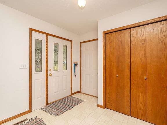 5th image of 22346 302nd St