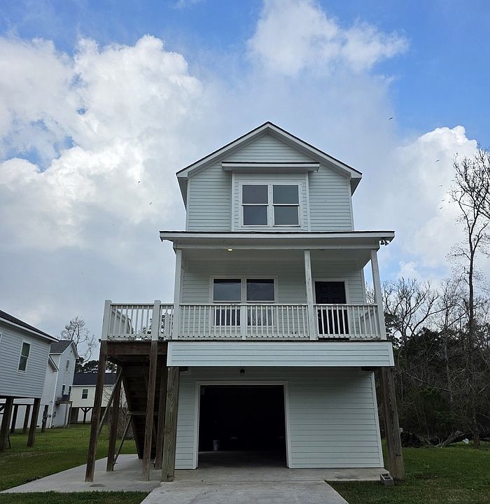 1st image of 6110 White Oak Dr