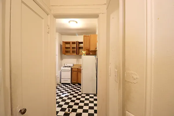 Rented by Corcoran | media 14