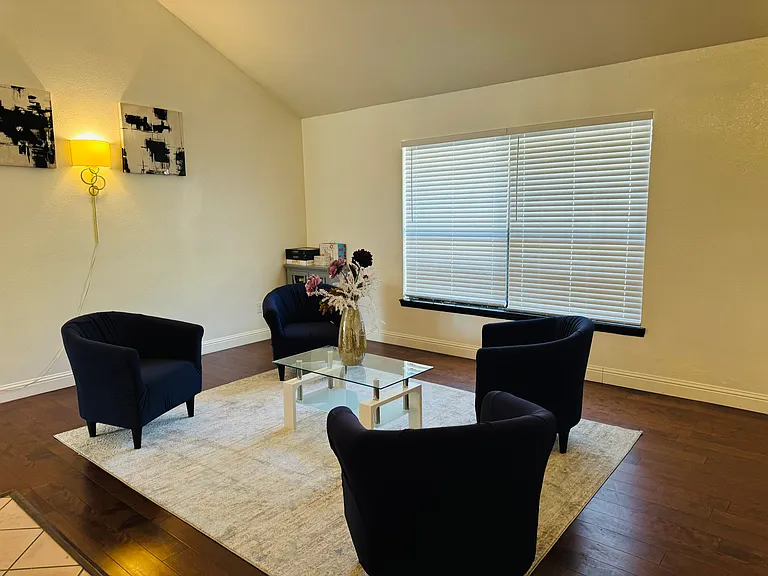 6400 Highland Knolls Dr — Photo 8