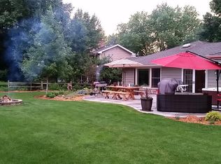 2418 Chatham Rd, Aurora, IL 60506