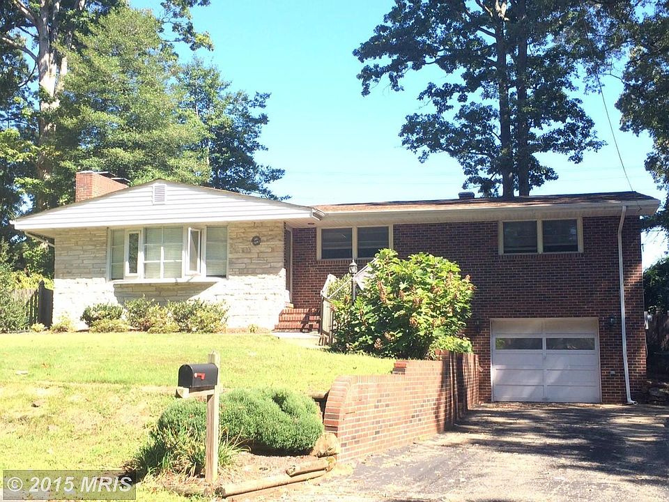 1st image of 40 Sunset Dr