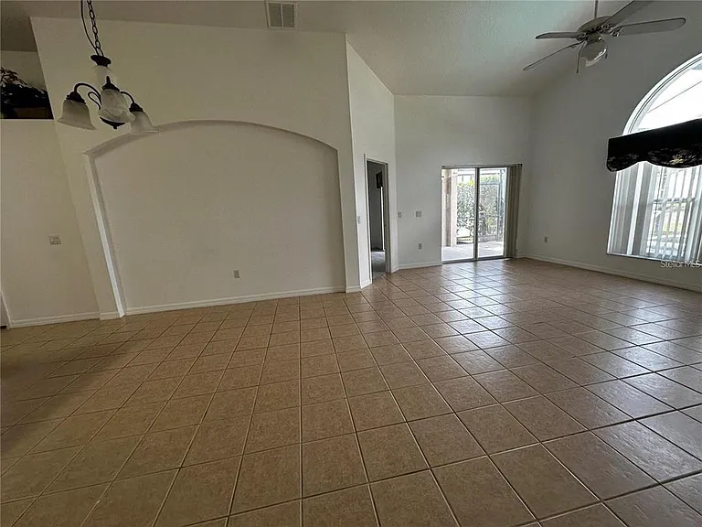 4795 Cumbrian Lakes Dr — Photo 25