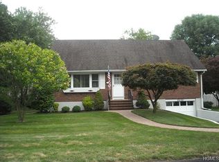 350 Manor Blvd, Pearl River, NY 10965