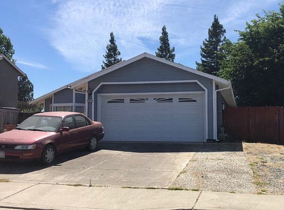 2nd image of 4351 Redwood Dr