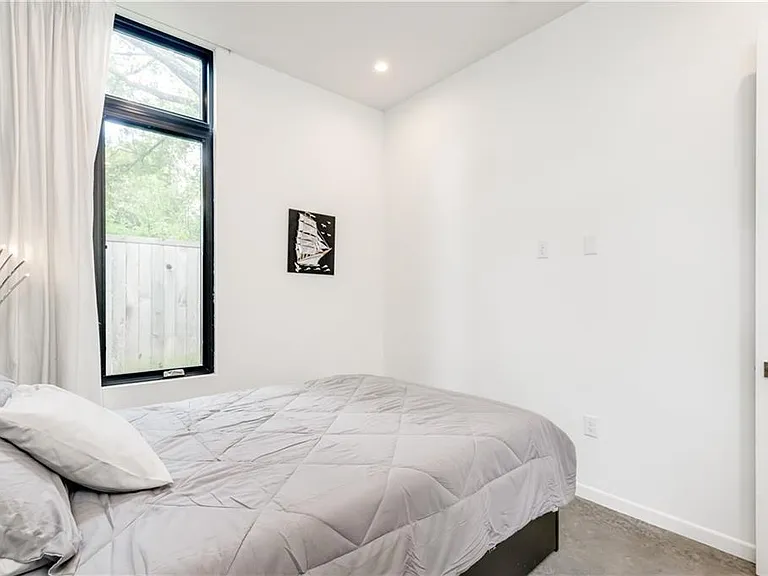 1401 Alegria Rd #B — Photo 15