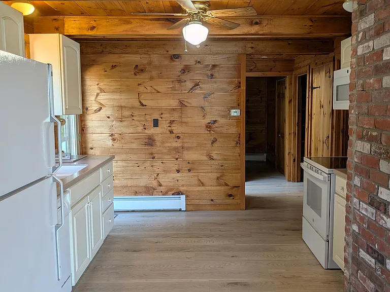 Carrier Ln — Photo 11
