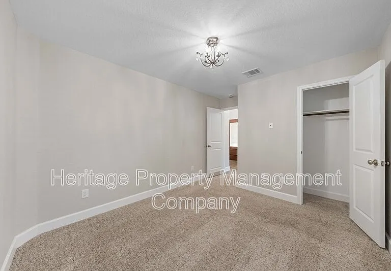 6083 Akin Cir — Photo 28