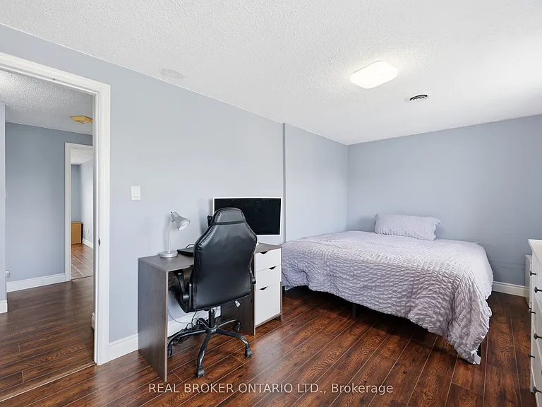 262 Kenora Ave #29 — Photo 19