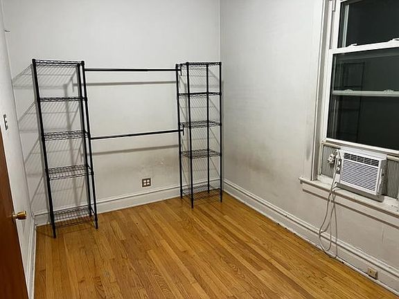 5th image of 4934 S Komensky Ave #2