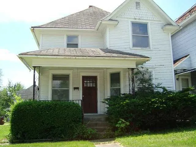 1603 Western Ave photo 1