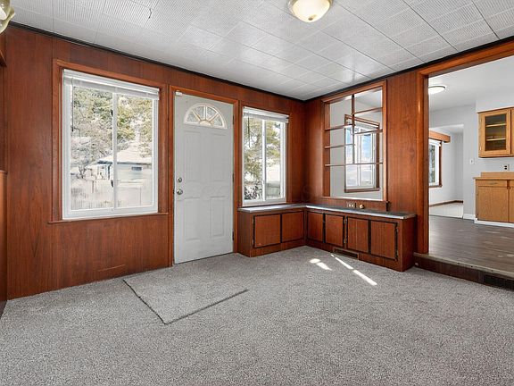 3rd image of 2735 Berrell Ave