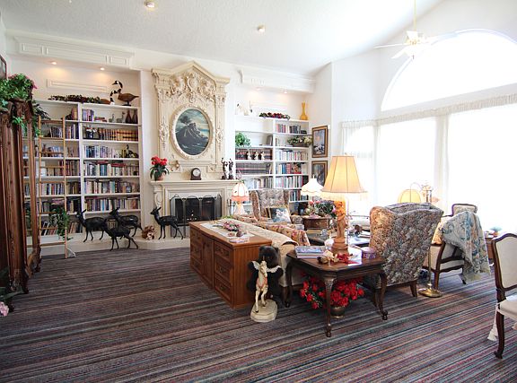 Living Room/ Library