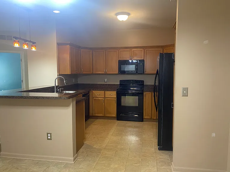34558 Northrup Dr #8 — Photo 7