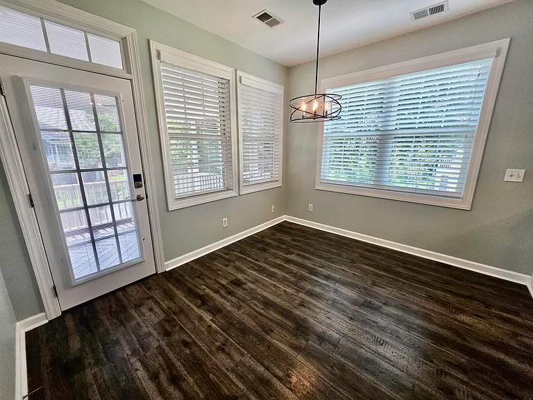 3518 Stockton Dr — Photo 15