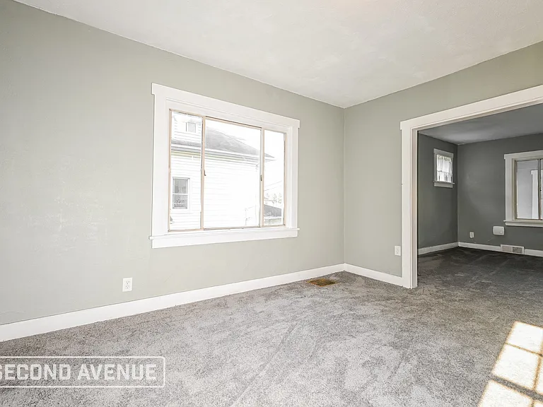833 Vermont Ave — Photo 12