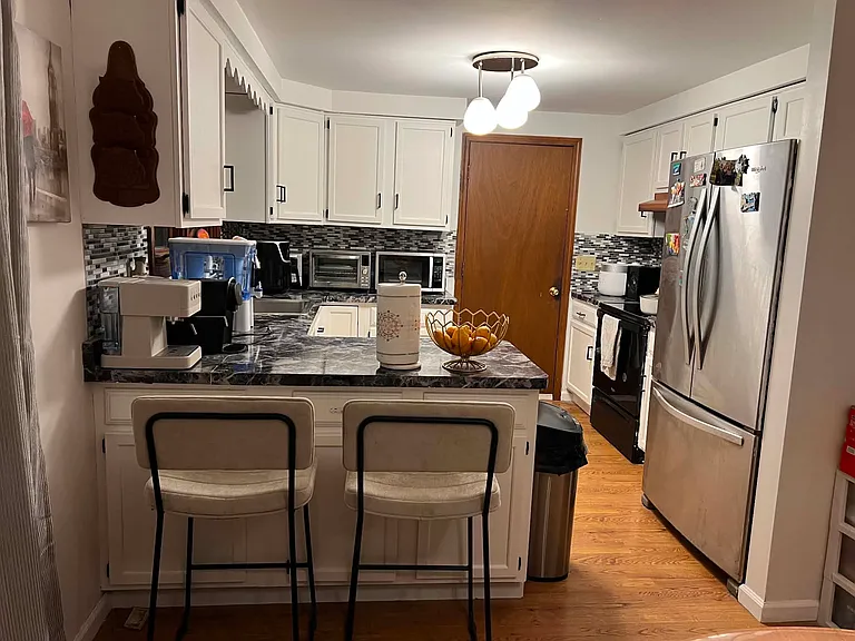 5696 Jennifer Dr W — Photo 3